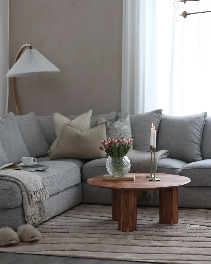 Acacia Wood Coffee Table Light COLINA