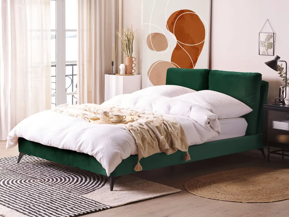 Cama de casal em veludo verde esmeralda 140 x 200 cm MELLE em Pinho Natural