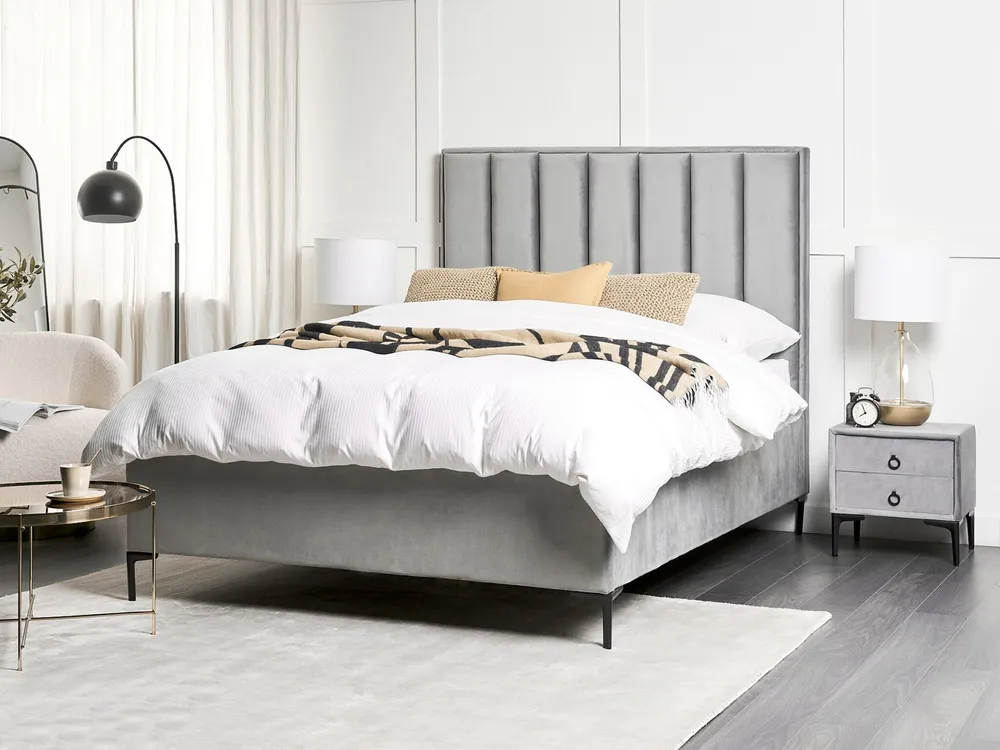 Conjunto de quarto em veludo cinzento 140 x 200 cm SEZANNE em Pinho Natural