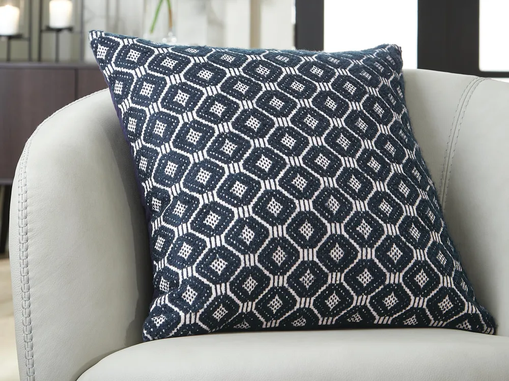 Abra Pillow (4/CS) Ashley Furniture