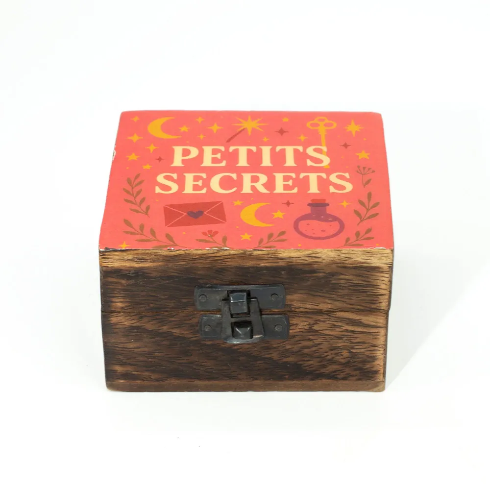 Caixinha Esmaltada – Pequenos Segredos