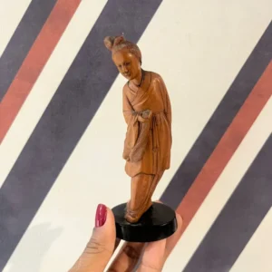 Escultura Gueixa Séc XIX