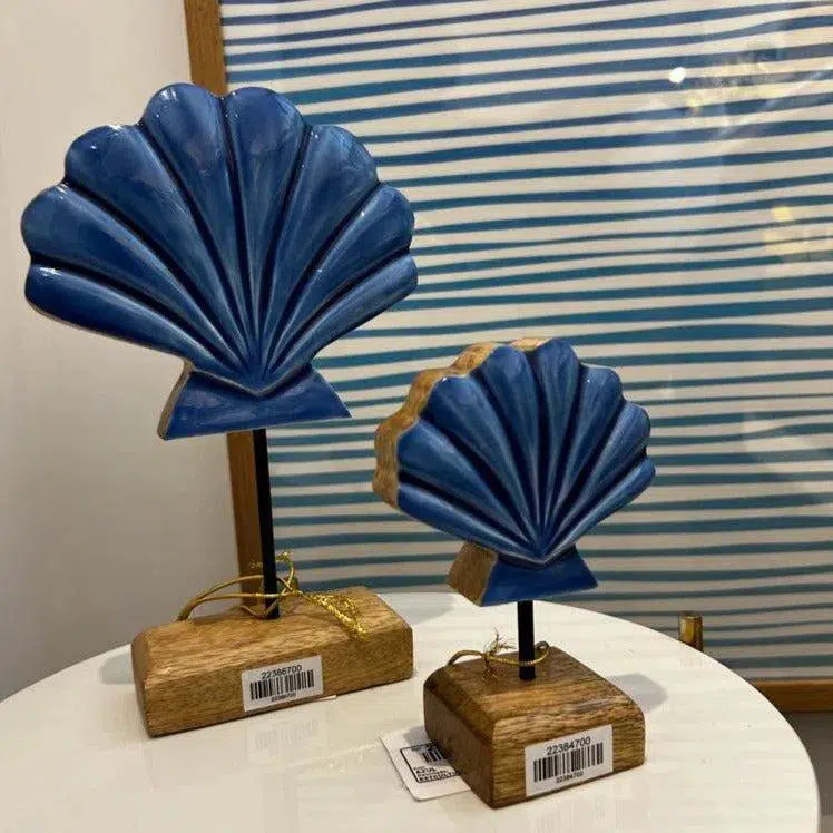 Escultura em Madeira Formato Concha 9x14x5cm