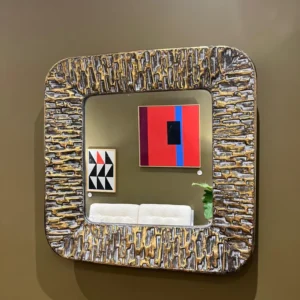 Espelho com Moldura de Metal Dourada 60x60