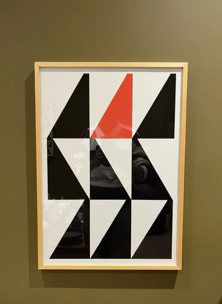 Geométrico Triângulos 61 x 43