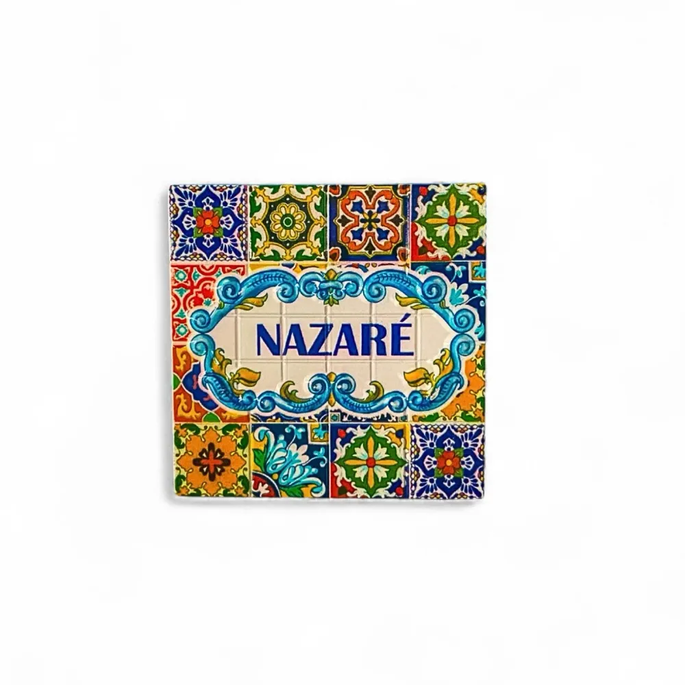 Íman de Frigorífico Nazaré – Souvenir inspirado em Azulejo Português da Capital do Surf de Portugal