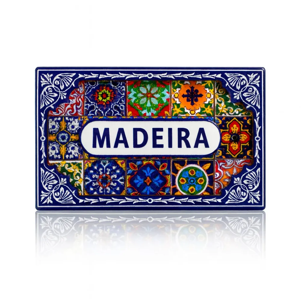 Íman da Madeira com Padrões Coloridos de Azulejos Portugueses e Moldura Decorativa