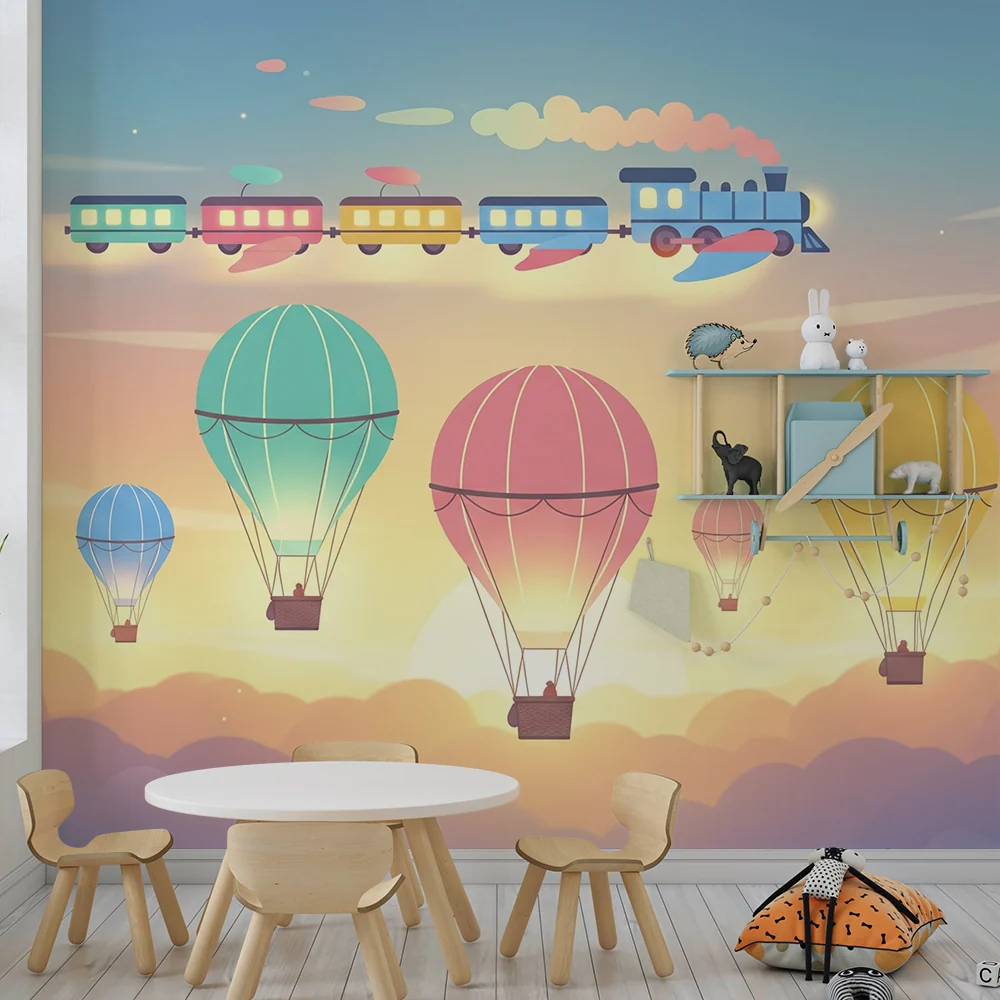 Papel de parede crianç | Balões de ar coloridos e comboio num céu pastel