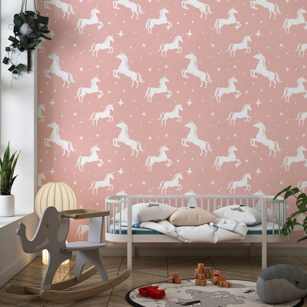 Papel de parede crianç com padrão | Unicórnios brancos em fundo rosa
