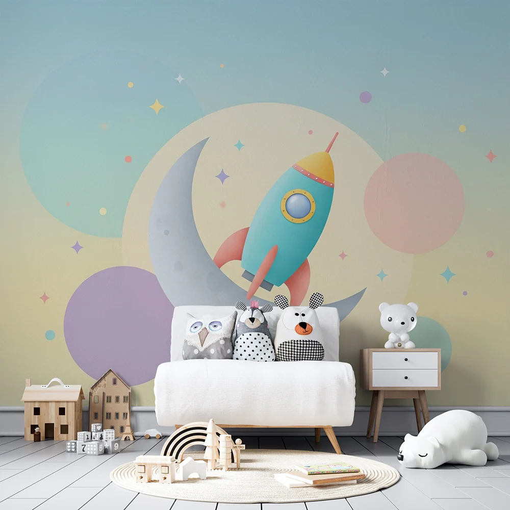 Papel de parede crianç | Foguete colorido e lua em um céu estrelado pastel