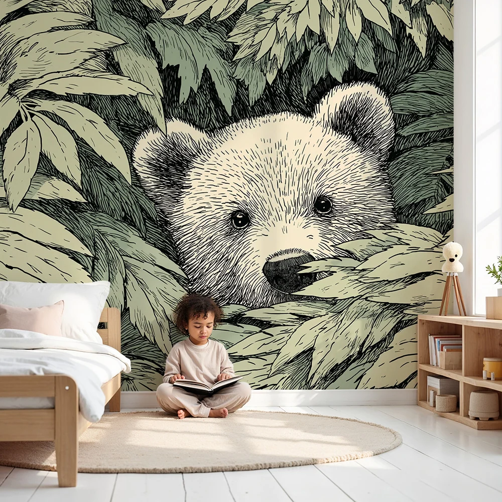 Papel de parede crianç | Urso curioso escondido na vegetação luxuriante