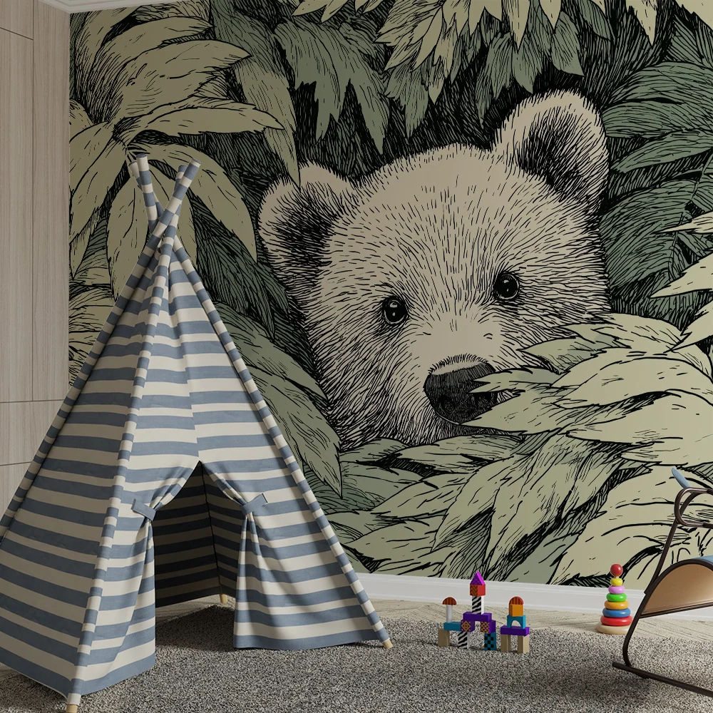 Papel de parede crianç | Urso curioso escondido na vegetação luxuriante
