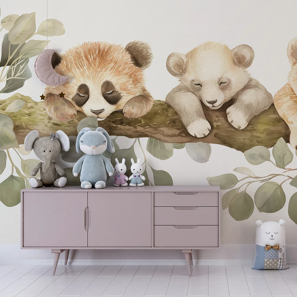 Papel de parede quarto bebê | Bebê panda, ursinho e leãozinho adormecidos num ramo