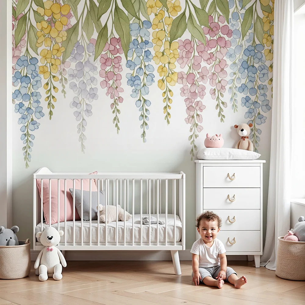 Papel de parede quarto bebê | Delicadas flores em cascata em tons pastel