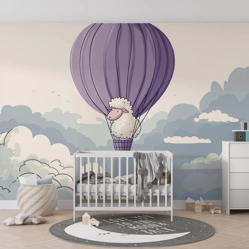 Papel de parede quarto bebê | Ovelha em um balão de ar quente entre as nuvens