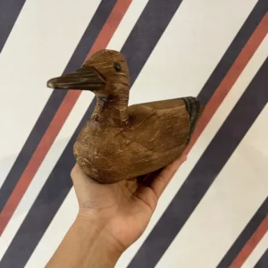 Pato Decorativo em Madeira M