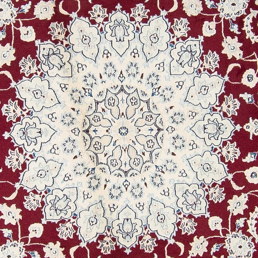 Perserteppich - Nain 300 x 300 cm - dunkelrot
