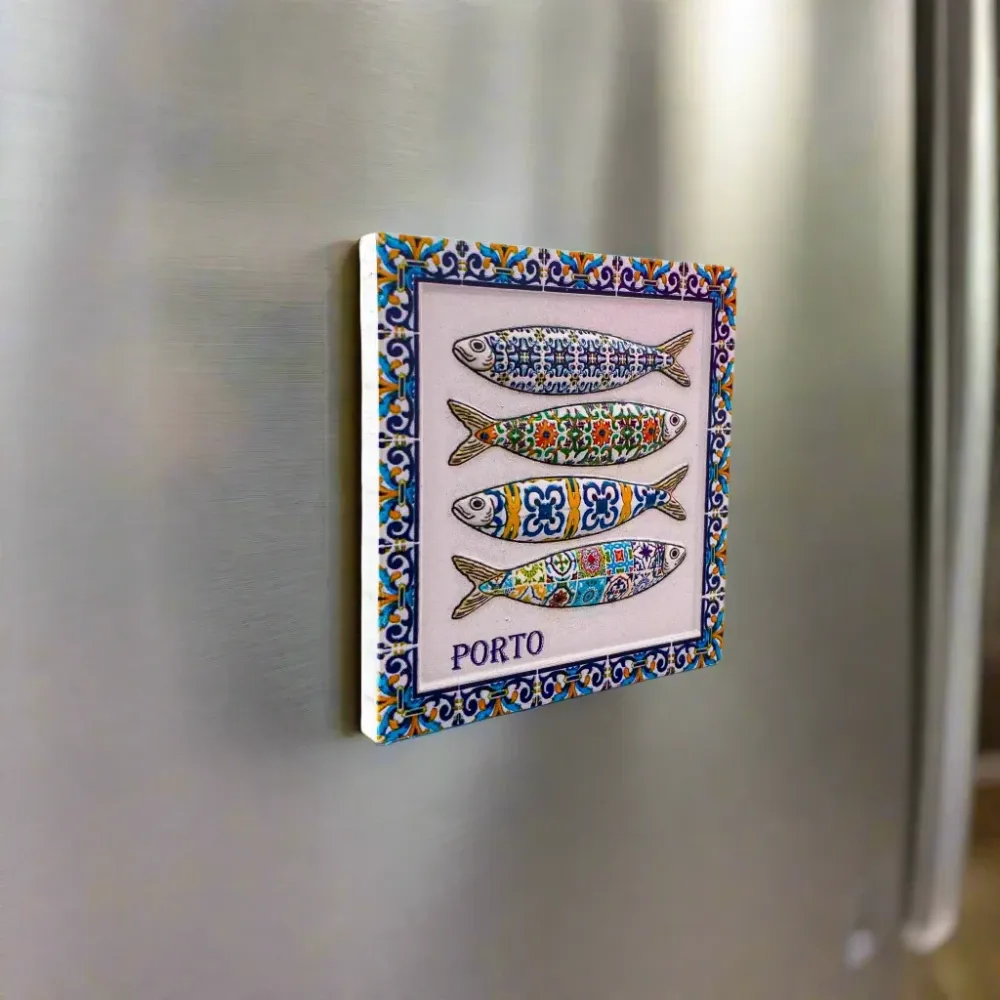 Souvenir Íman de Frigorífico do Porto com Quatro Sardinhas Coloridas
