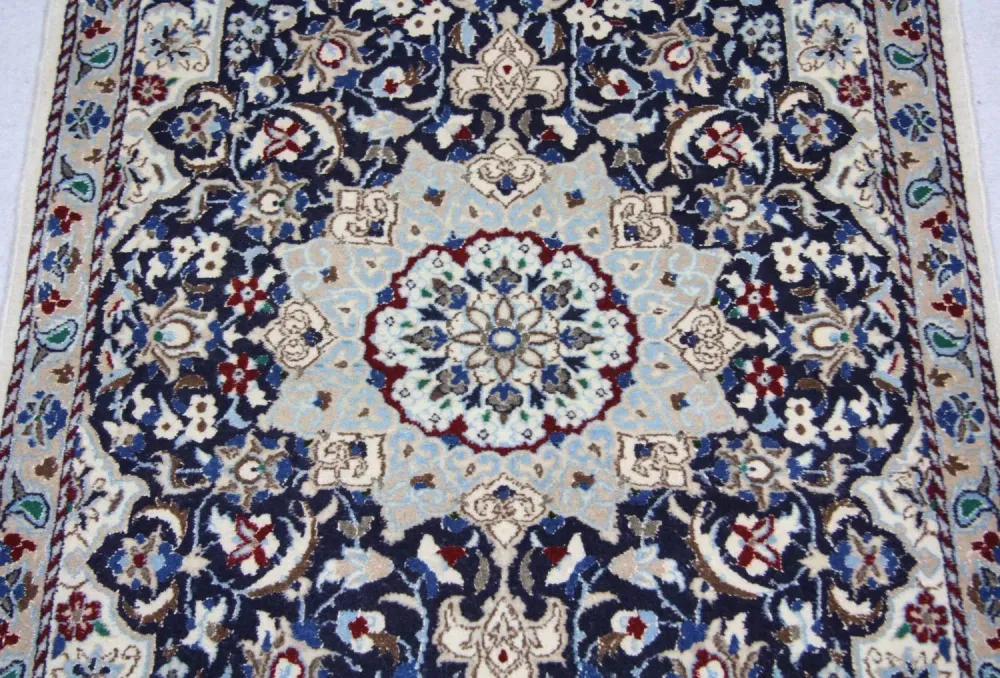 Tapete Persa - Nain - 128 x 88 cm - azul