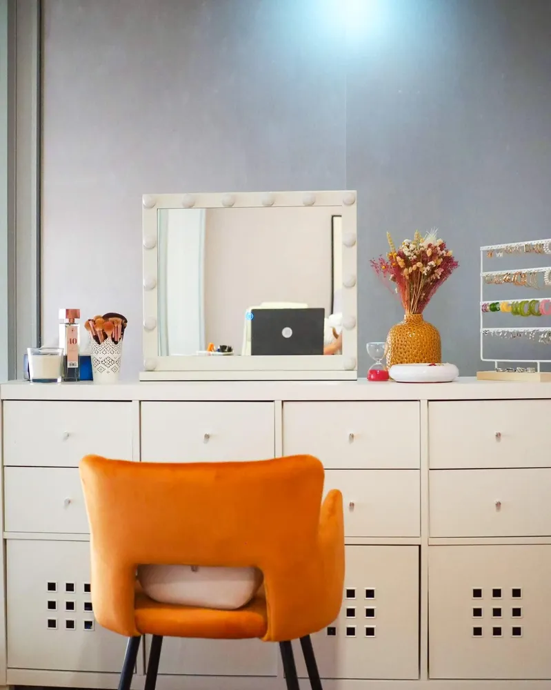 Dressing Table Mirror LED BEAUVOIR Neve