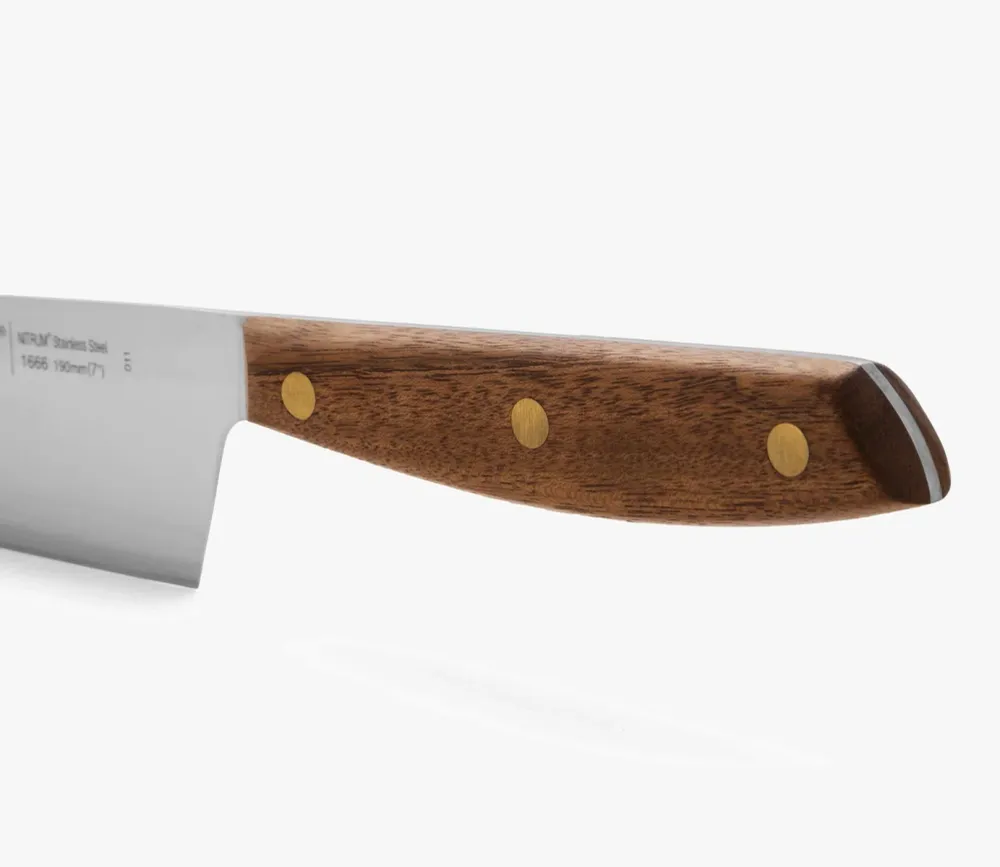 Facas de arco santoku Nórdika de 190 mm com cabo de madeira