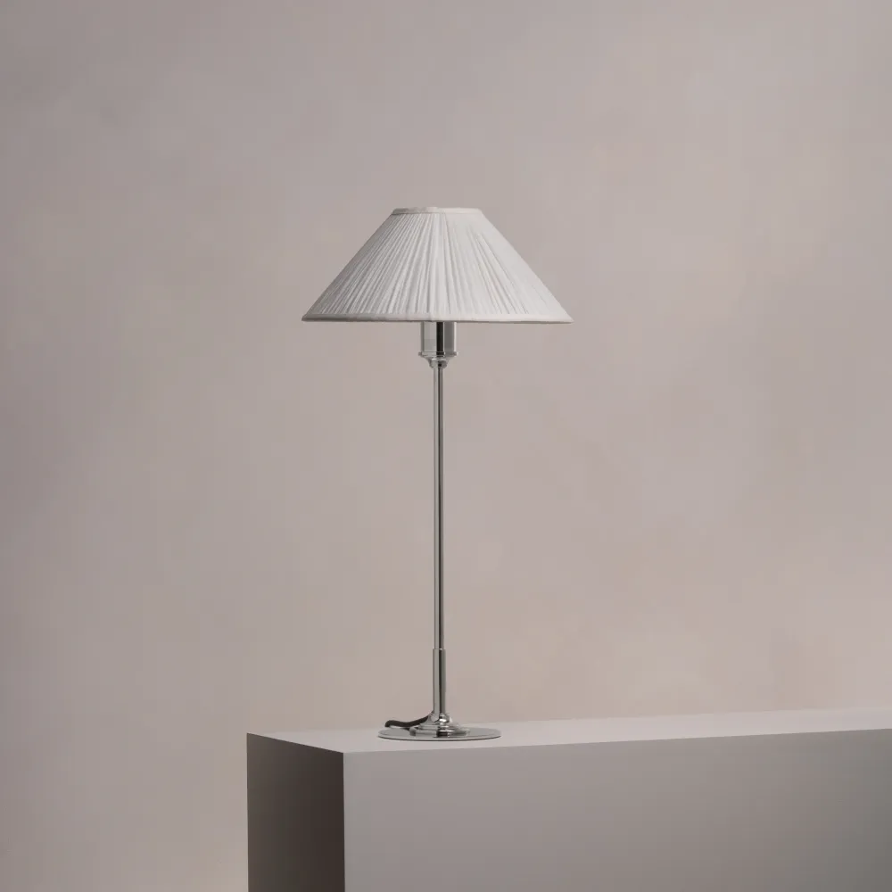 Cotswold Candeeiro de mesa médio plissado Branco-Alabastro - Níquel Polido