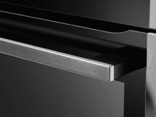 Forno Elétrico Pirolítico AEG SenseCook | 71 L | 59.5 cm - Preto