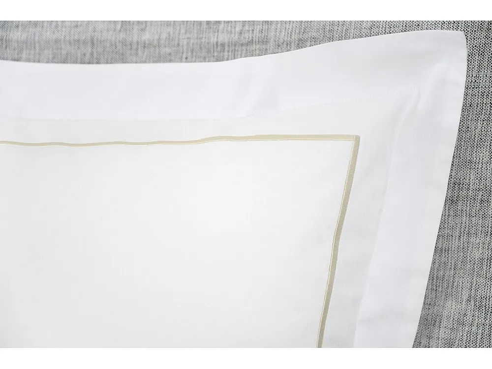 Almofada de Corpo Conjunto de 2 fronhas em percal 80 fios/cm² 63 x 63 cm branco e bege - CHARMY