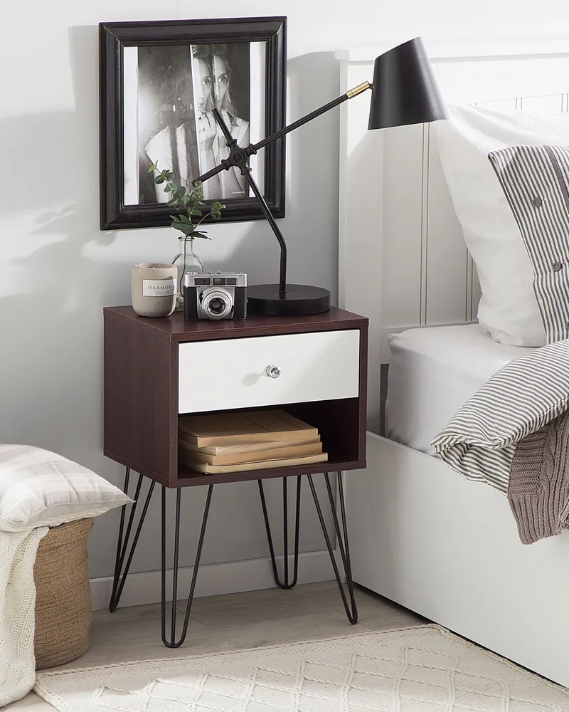 Mesa de cabeceira com 1 gaveta em madeira escura e branco ARVIN com Garantia Estendida
