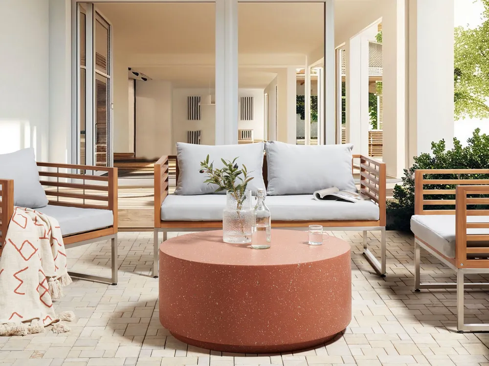 Mesa de centro vermelha com efeito terrazzo TREZZO