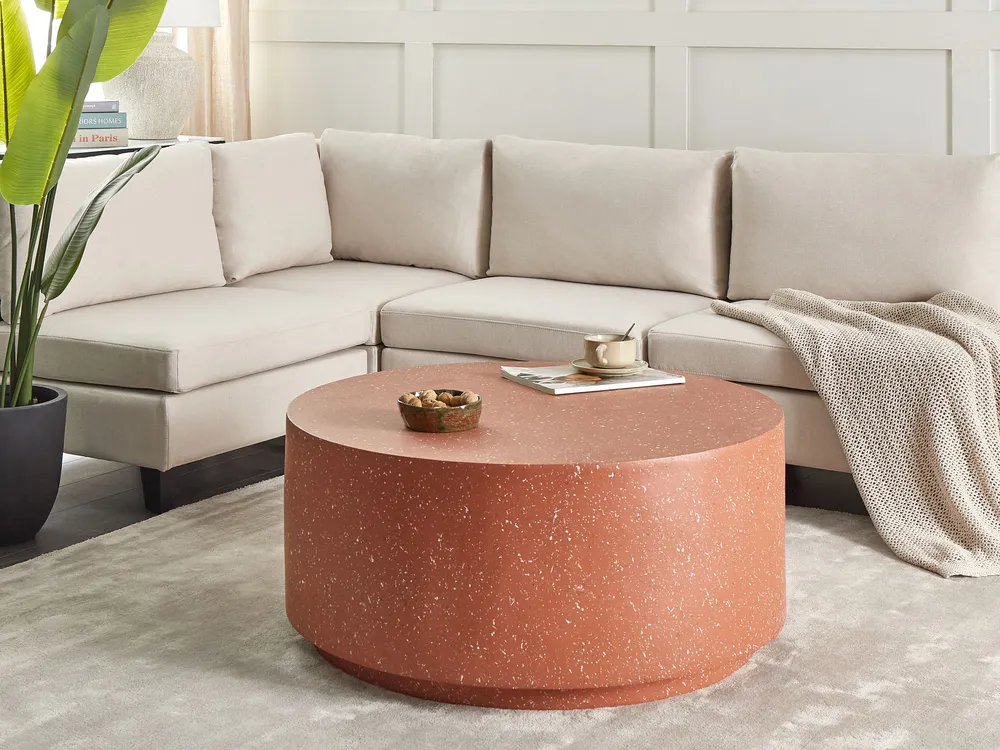 Mesa de centro vermelha com efeito terrazzo TREZZO