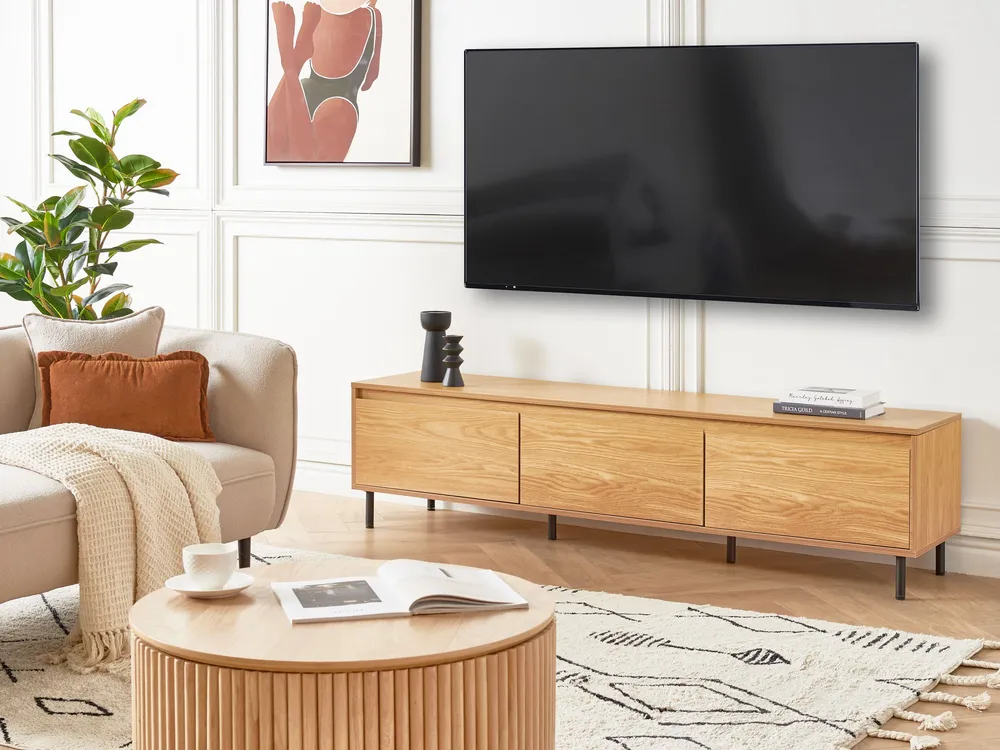 Móvel de TV com 3 portas cor de madeira clara NIKEA