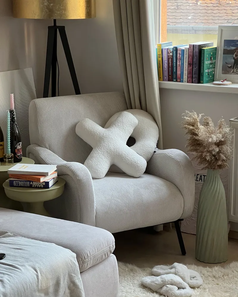 Poltrona ALMIND Bombazine Creme Diâmetro 10 mm