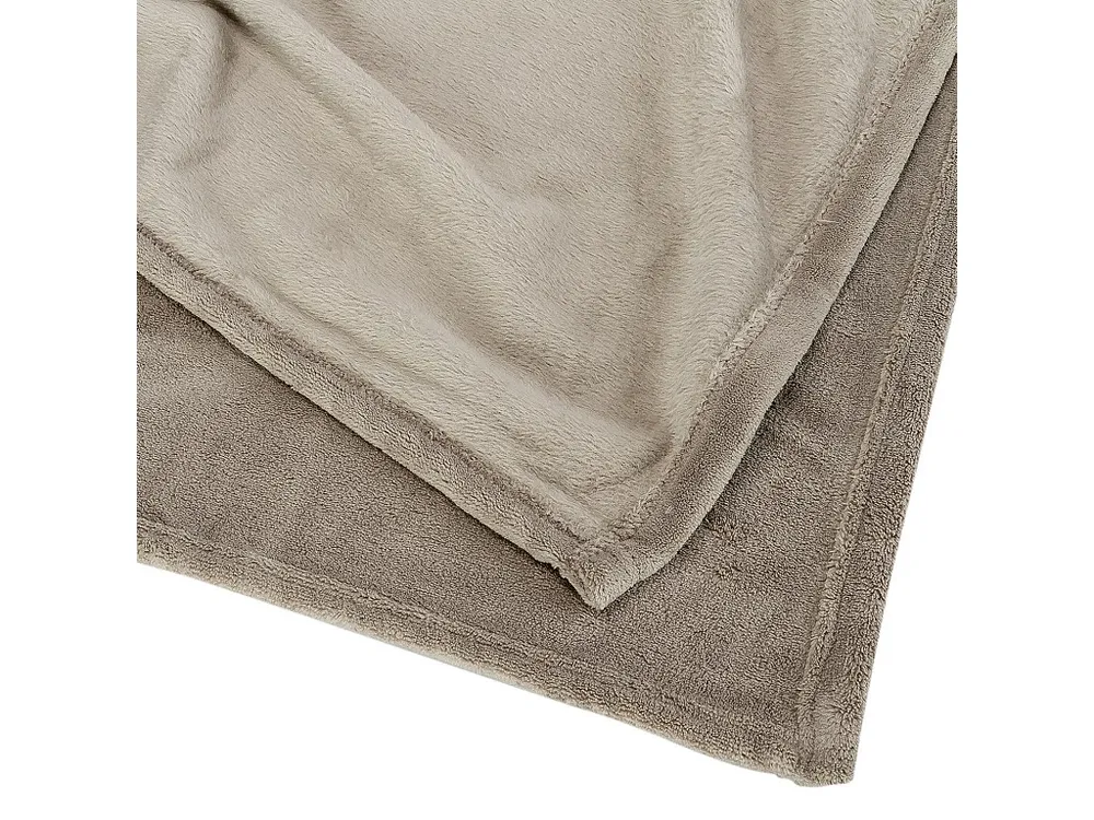 Manta de veludo lisa extramacio 130x150 cm Pikolin Home