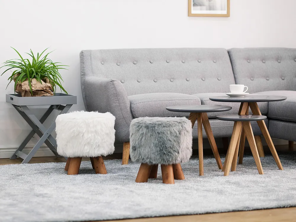 Faux Fur Stool Branco IOWA
