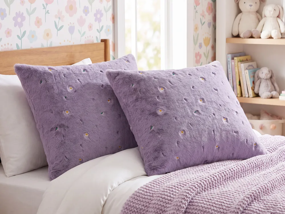 Conjunto de 2 almofadas decorativas com tradicional floral bordado violeta 45 x 45 cm LAVATERA
