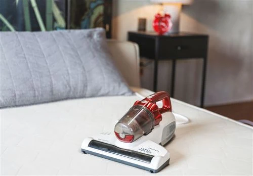 Compacto Aspirador Hoover MBC500UV