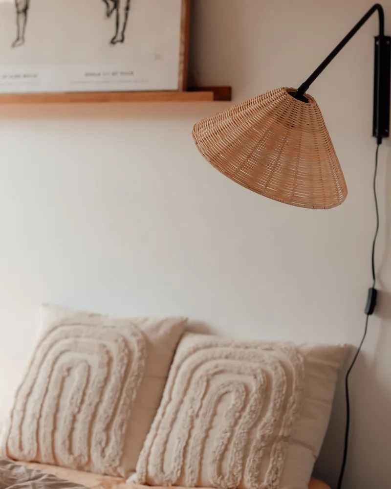 Candeeiro de parede em rattan espontâneo PALENA