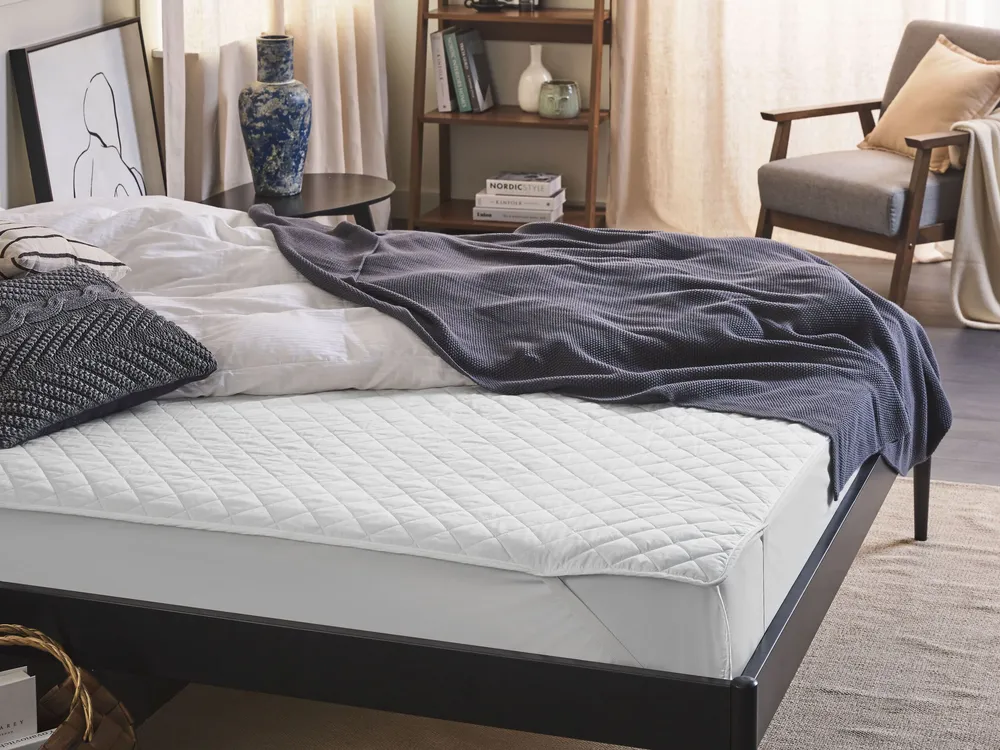 Topper em algodão japara branco 140 x 200 cm ALMANZOR de Viscoelástica