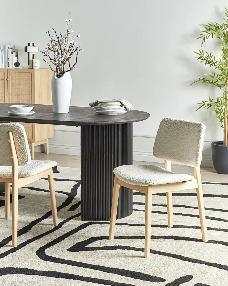 Conjunto de 2 cadeiras de jantar em madeira clara e branco-creme BLANE