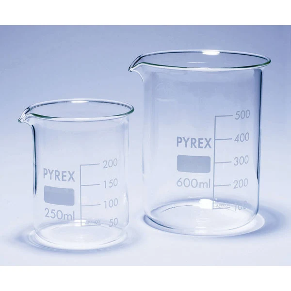 Copo de Vidro Pyrex em Formato Baixo